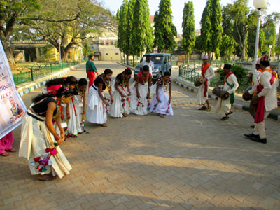 nativos de indonesia en india